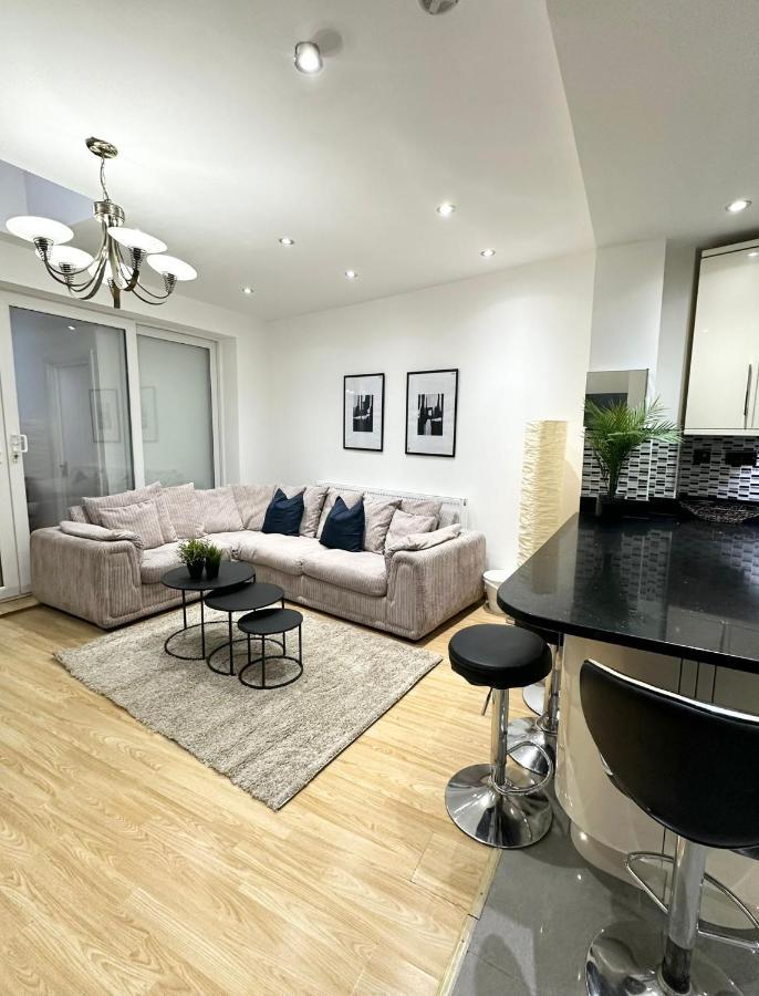 Relaxing Room In Spacious House London Luaran gambar